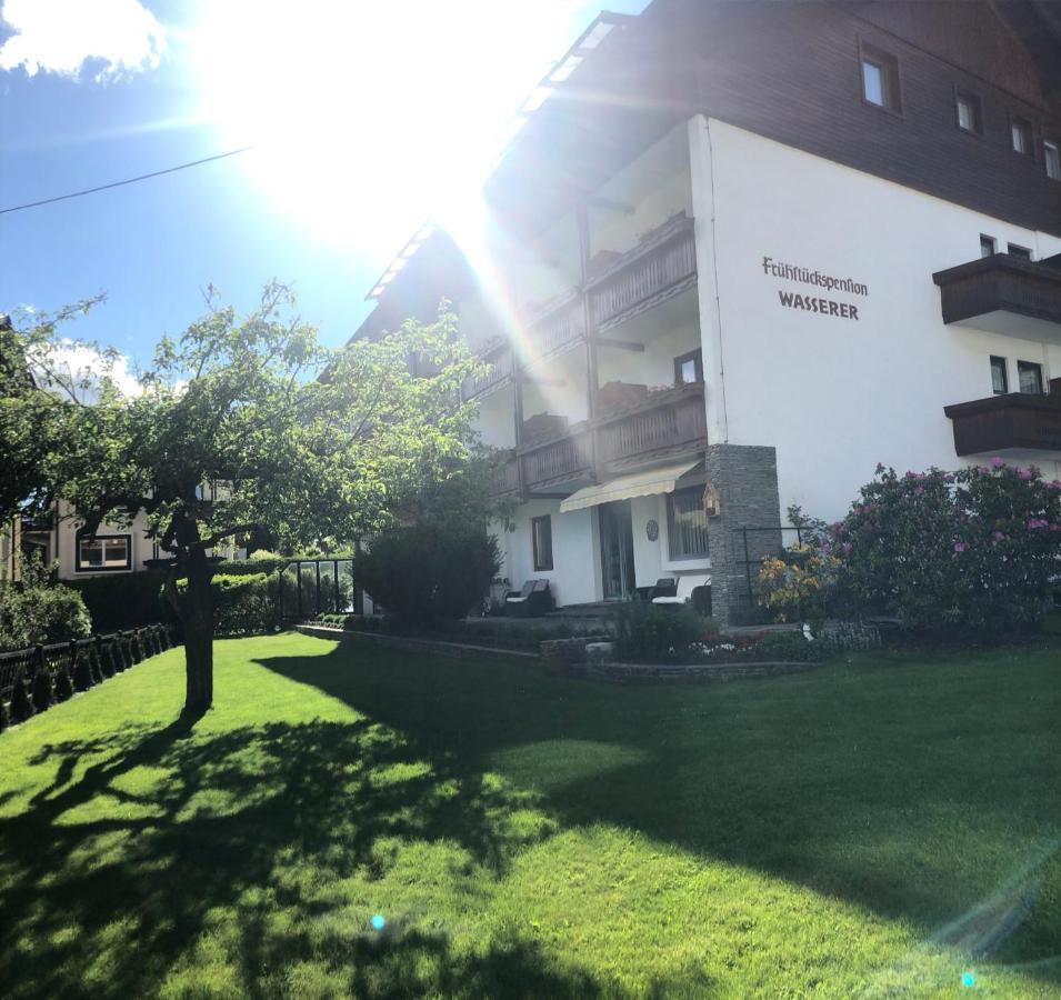 Fruehstueckspension-Appartementhaus Wasserer Бад Клайнкирххайм Екстериор снимка
